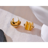 Keira Curve Gold Huggie Earrings – Trendy & Chic Jewelry | Huna Jewelry