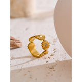 Emilia Floral Gold Ring – Dainty & Rust-Resistant Everyday Jewelry | Huna Jewelry