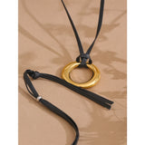 Zay Round Pendant Necklace – Trendy & Minimalist Jewelry | Huna Jewelry