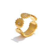 Emilia Floral Gold Ring – Dainty & Rust-Resistant Everyday Jewelry | Huna Jewelry