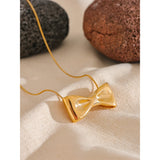 Harper Bow Pendant Necklace – Minimalist & Elegant Jewelry Gift | Huna Jewelry