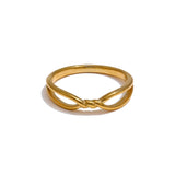 Veronica Twist Ring – Chic Minimalist Water-Resistant Jewelry | Huna Jewelry
